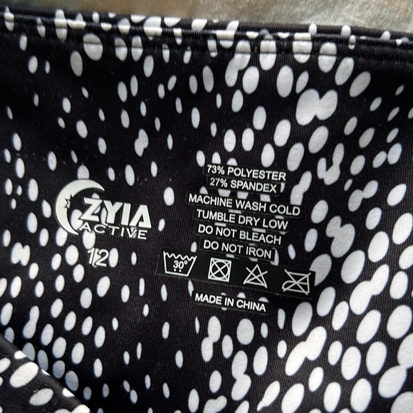 Zyia size 12,  5/8ths leggings - Picture 6 of 6